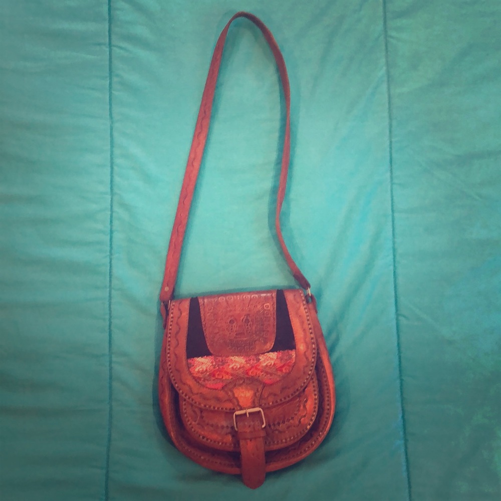 Crossbody purse